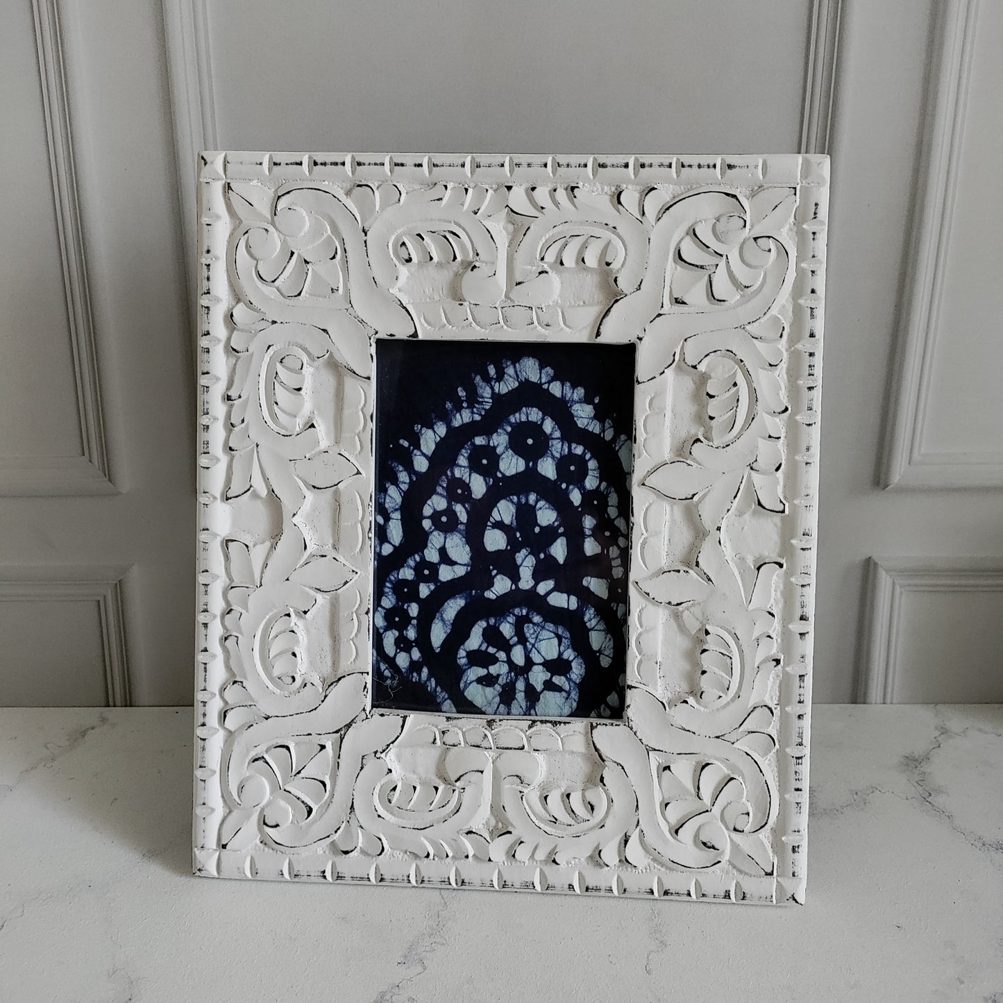 Alastair  Whitewashed Frame (For 5x7 inch pictures)